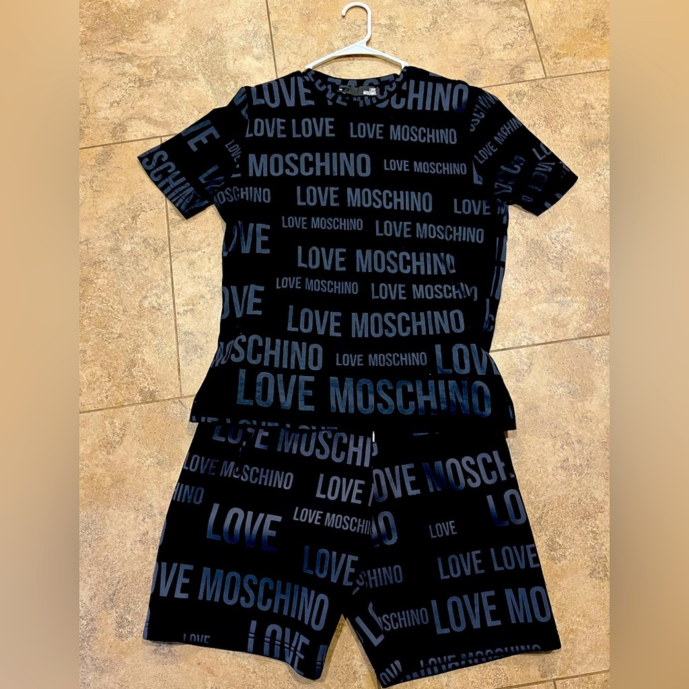 NWOT Moschino Shirt & Shorts set - Size M - Black & Grey
